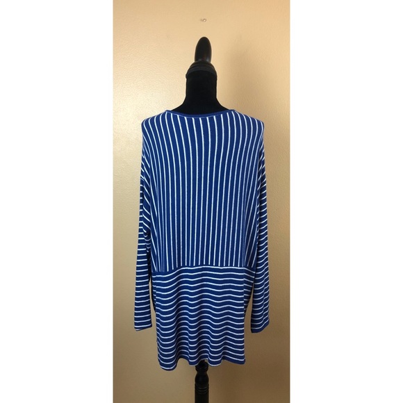 Striped Long Sleeve V Neck Knit Top - Picture 4 of 7